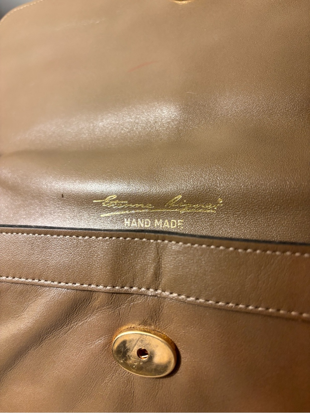 🎉BOGO 1/2🎉 Vintage Etienne Aigner Tan Leather Flap Crossbody Bag - Picture 3 of 9